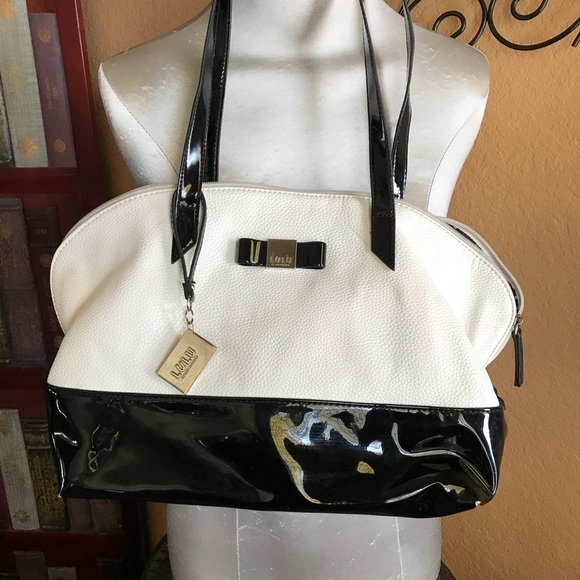 Lulu Guiness Handbags - ❤️Lulu Guinness bag textured & Patent